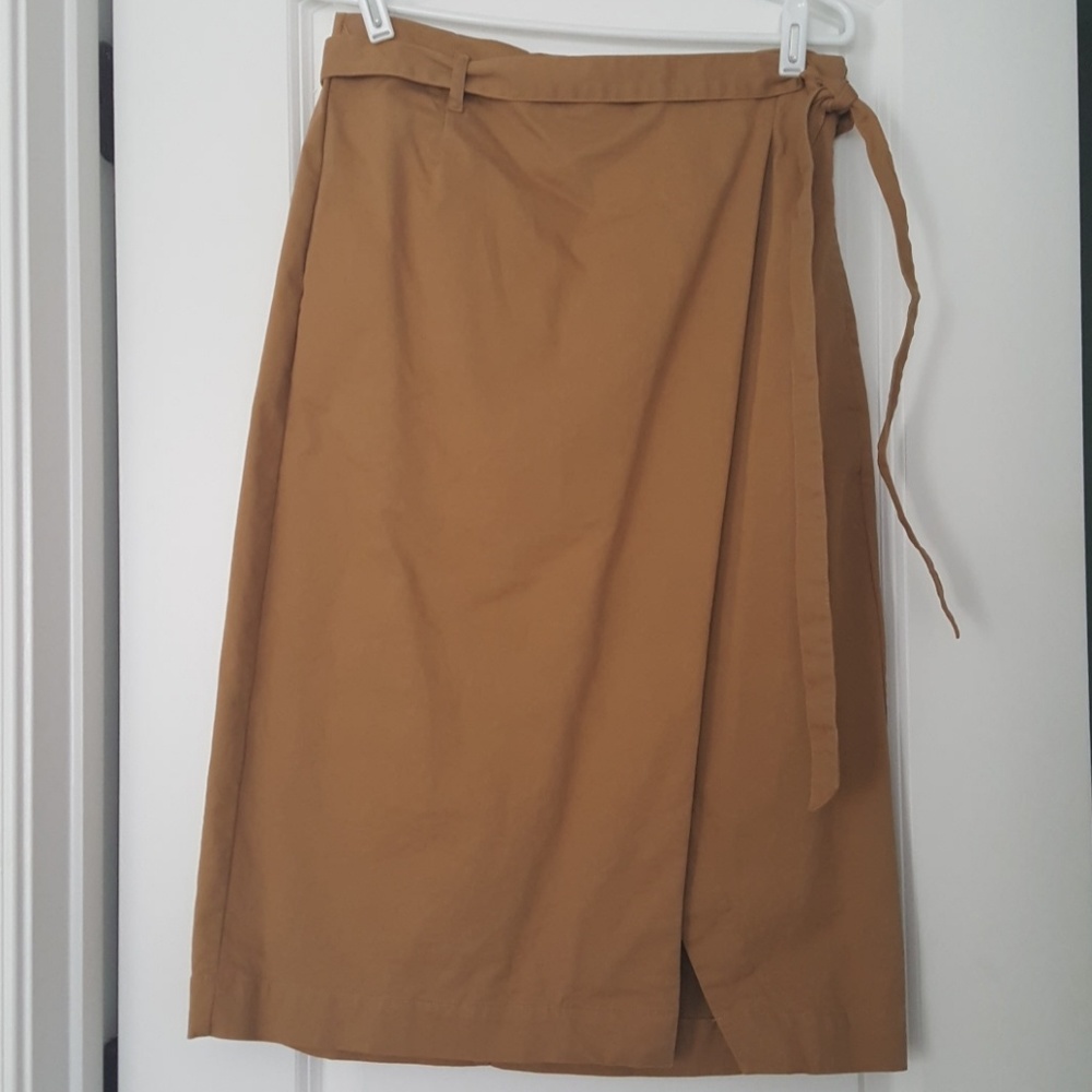 Khaki midi-skirt